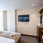 Otel Mattis Tiran