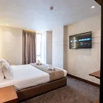 Otel Mattis Tiran