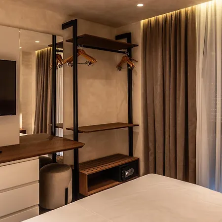 Mattis فندق تيرانا