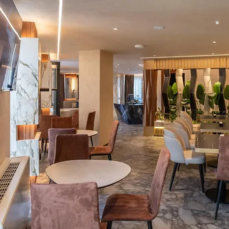 Mattis 4* تيرانا