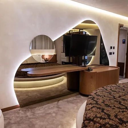 Mattis فندق تيرانا