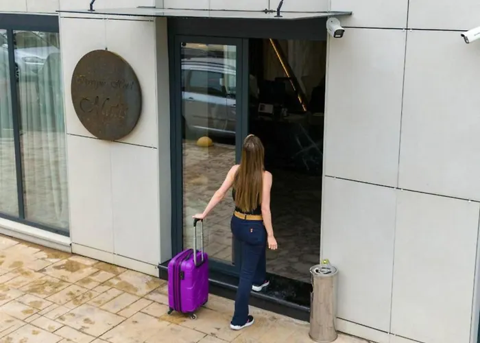 Отель Mattis Тирана